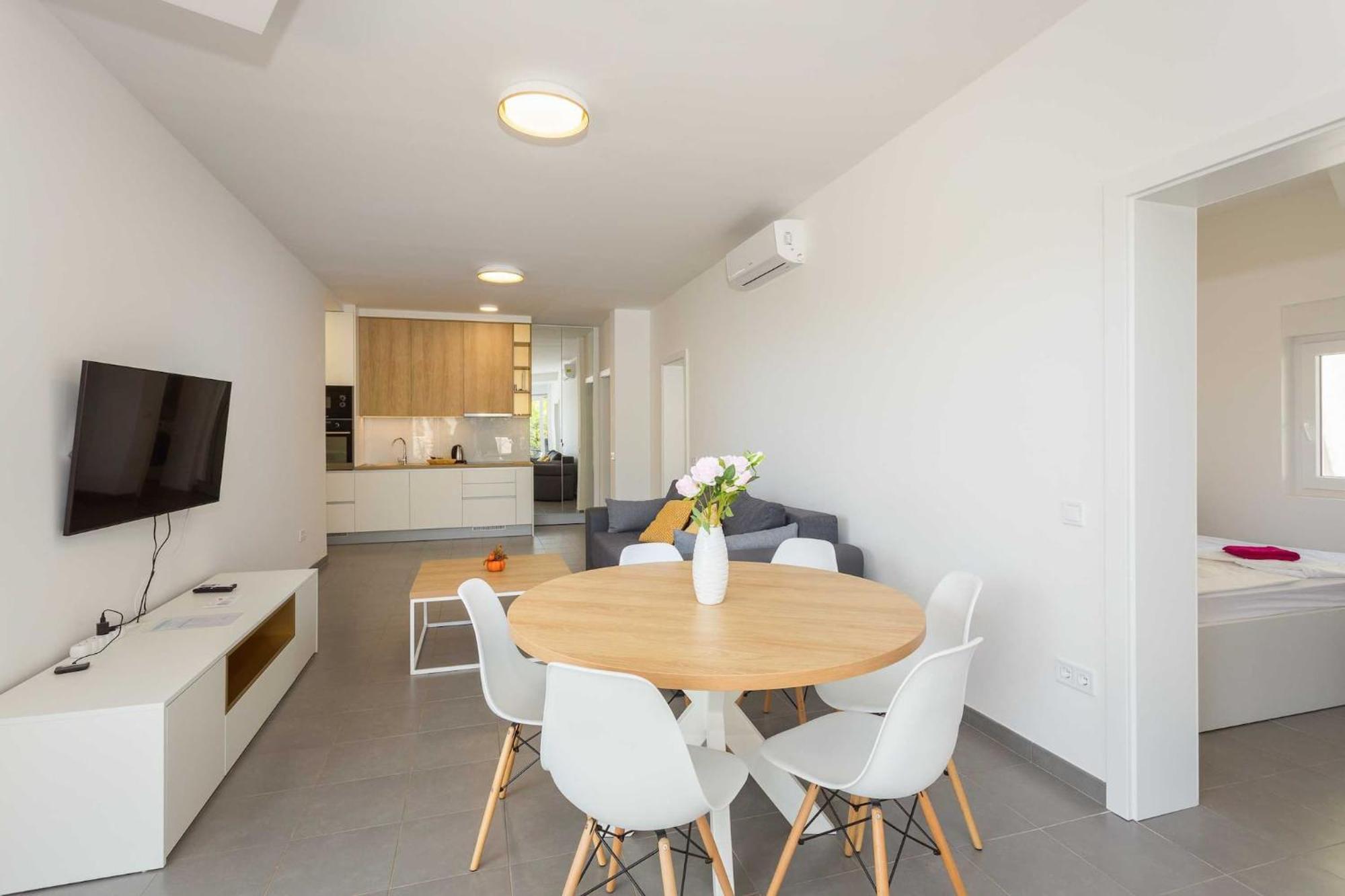 Apartment At Frida