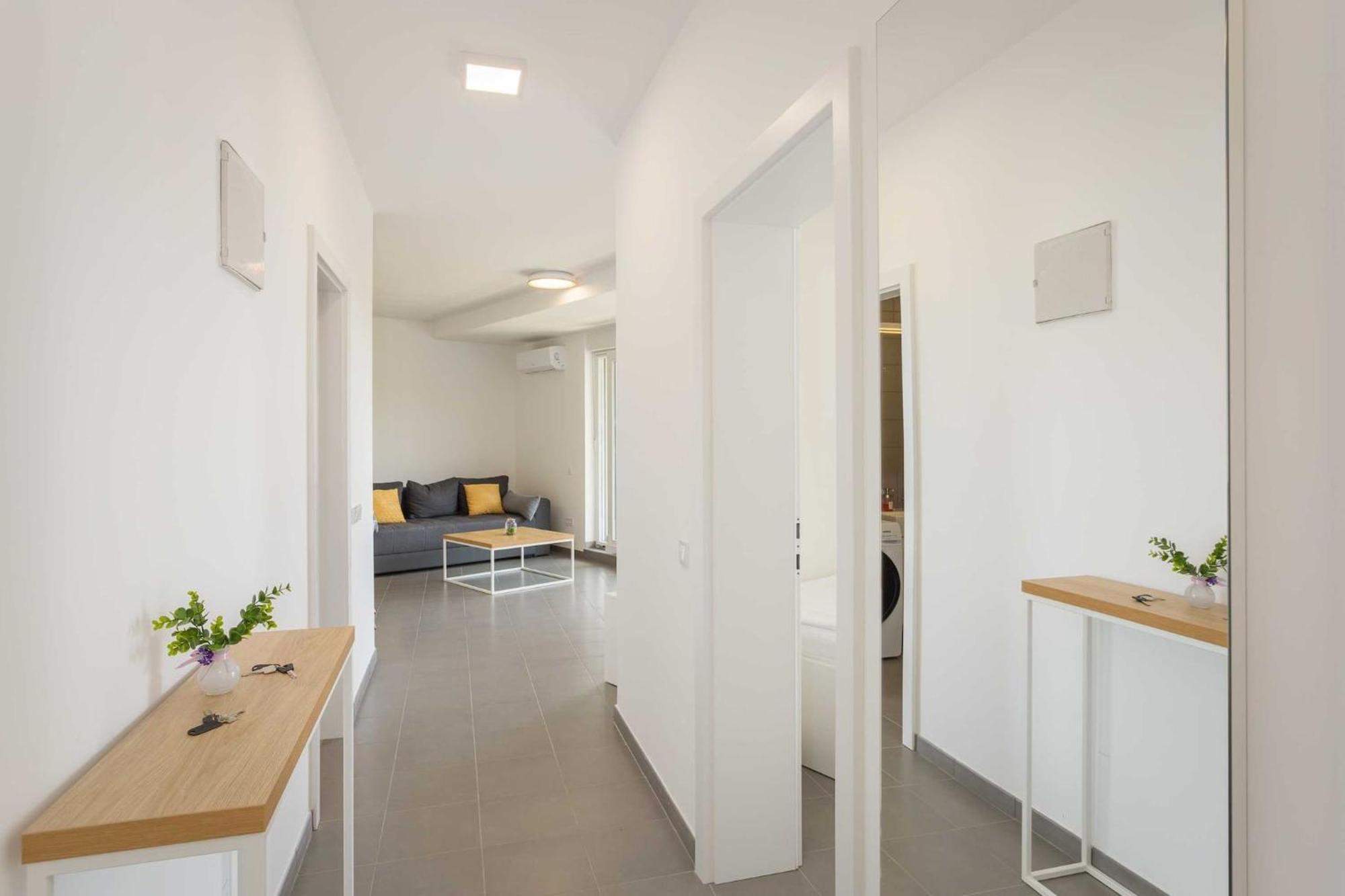At Frida Apartment