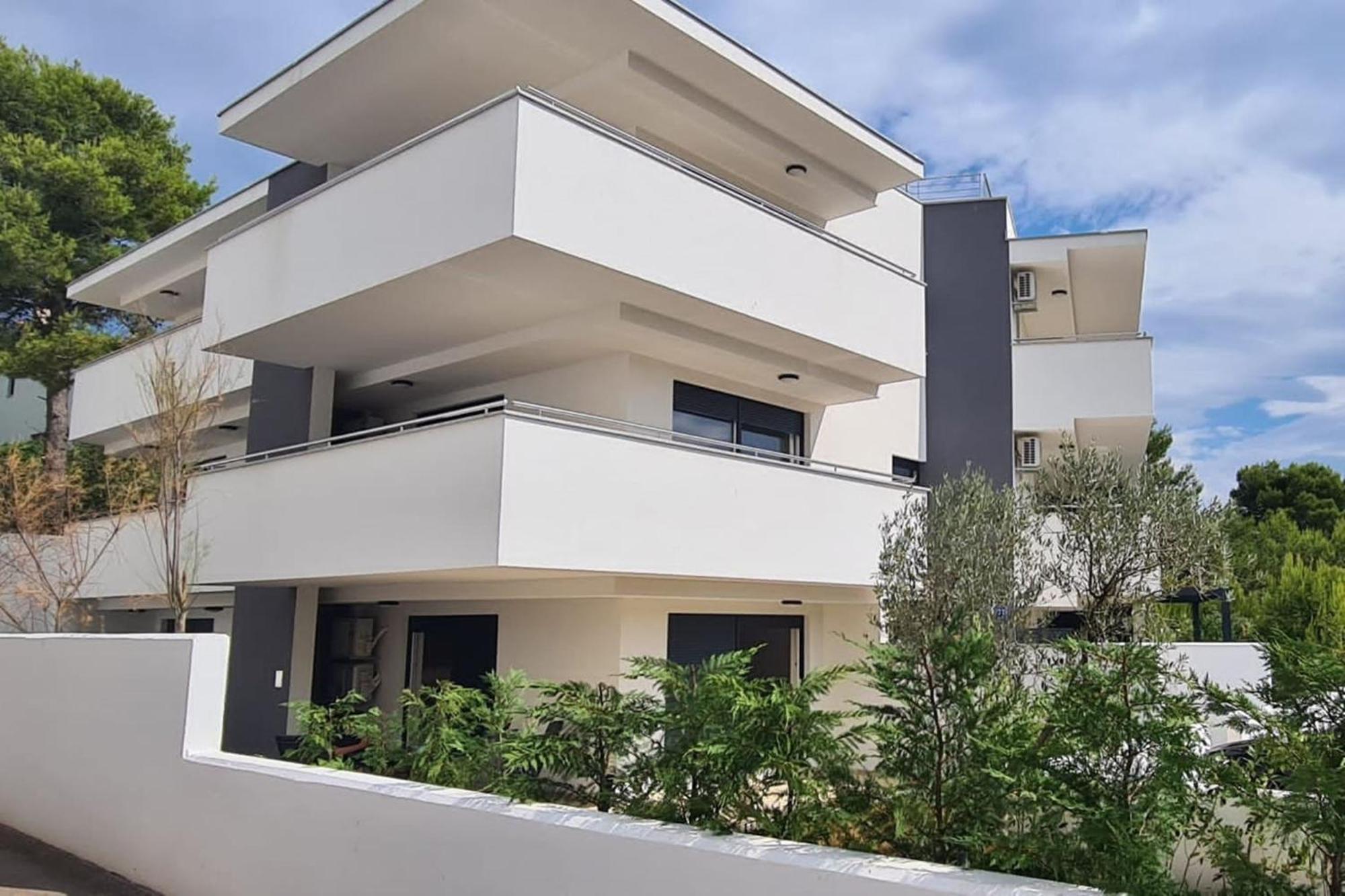 Apartment At Frida *
